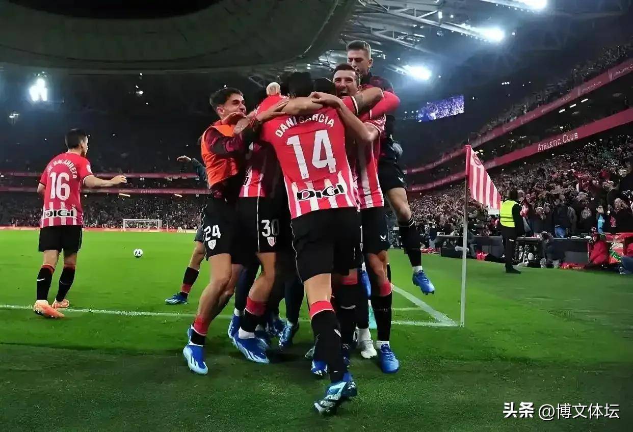 世俱杯改制-巴塞罗那逆转曼联，西甲巨人继续征程的简单介绍