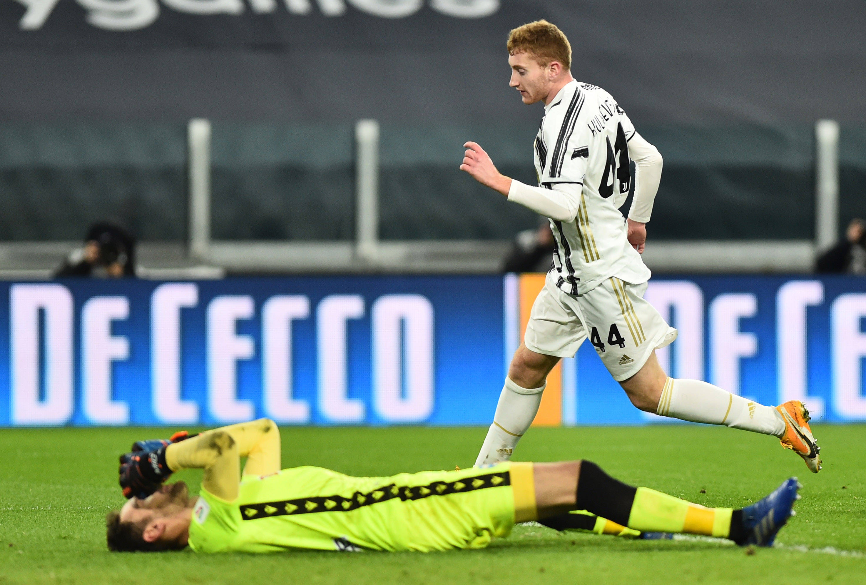 世俱杯决赛-关于斯帕尔客场失利，意大利足球尴尬不断的信息