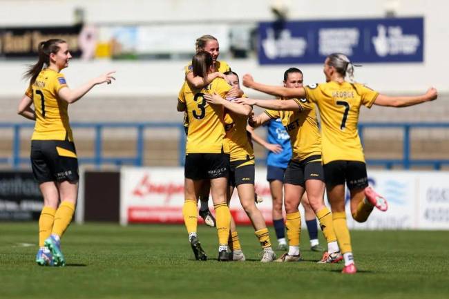 澳大利亚队在女足比赛中大获全胜