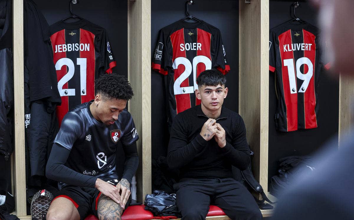 世俱杯分组-伯恩茅斯主场遭遇失利，球队需反思