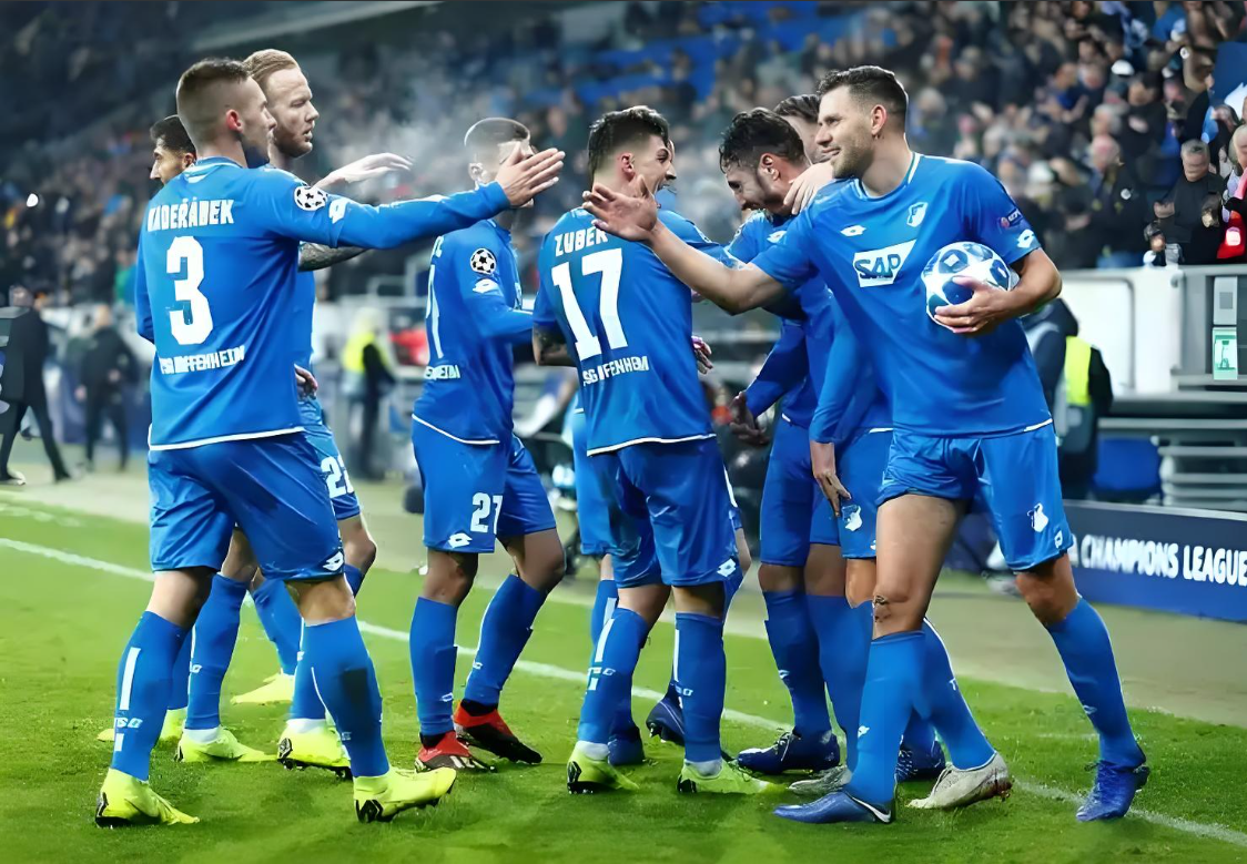 世俱杯决赛-汉堡队在德乙联赛中表现出色，豪取连胜的简单介绍