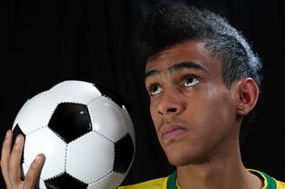 世俱杯改制-帕尔梅拉斯中场大将伤愈复出，战阿尔希拉尔阵容稳固