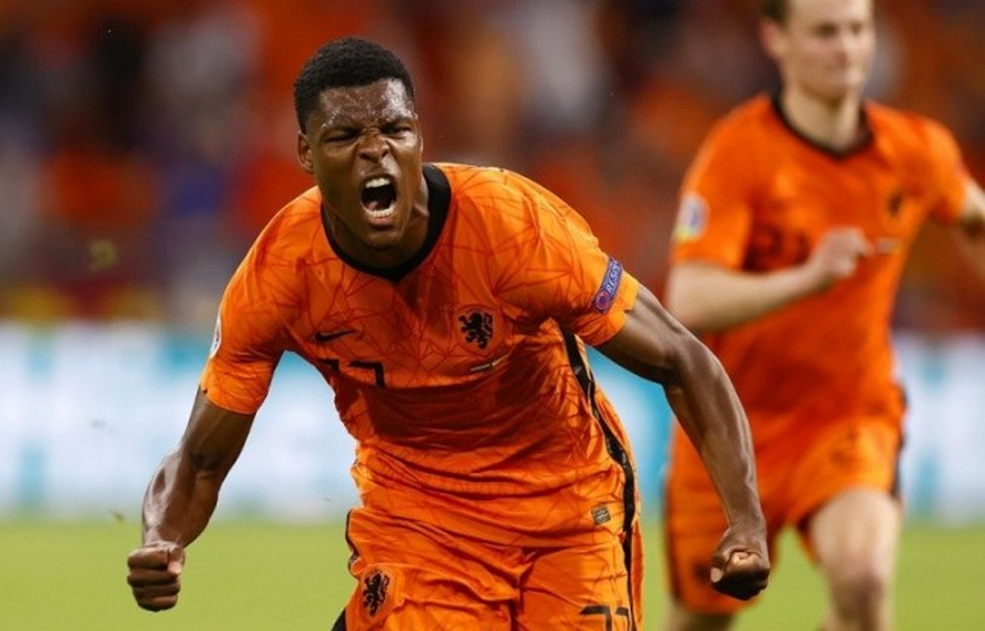 荷兰主场大胜，欧预赛领先优势巩固