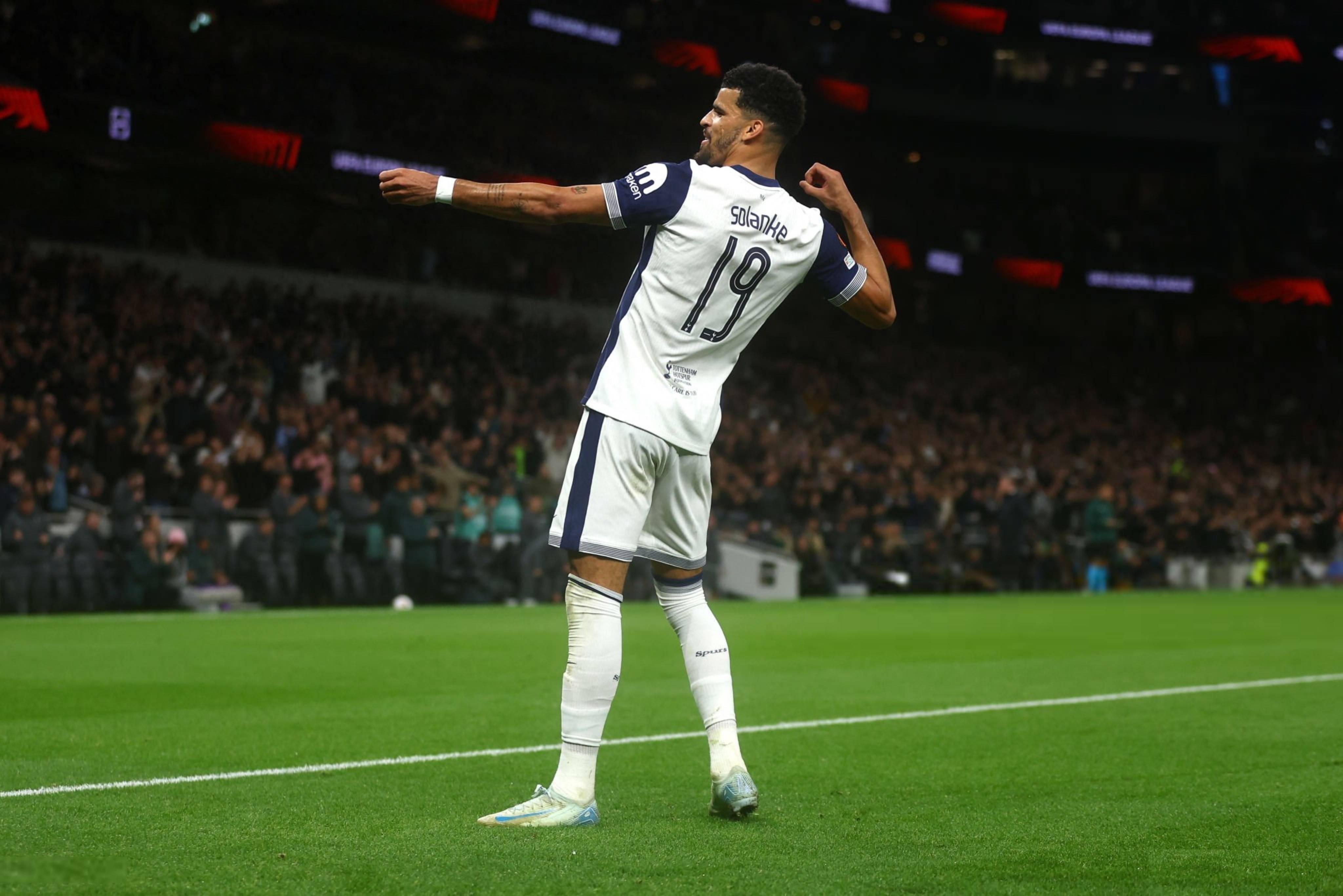 热刺球员伤愈归队，助球队取得不败战绩