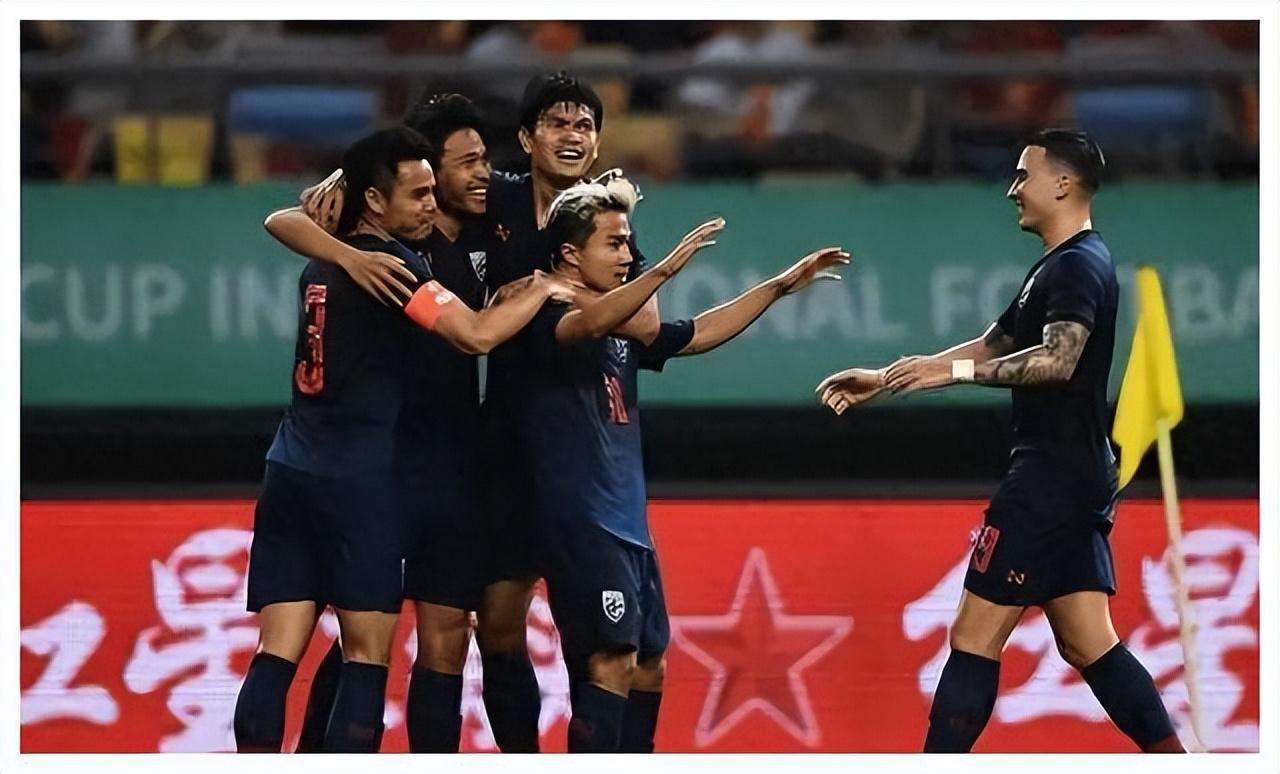 泰国球队惊险过关，成功晋级