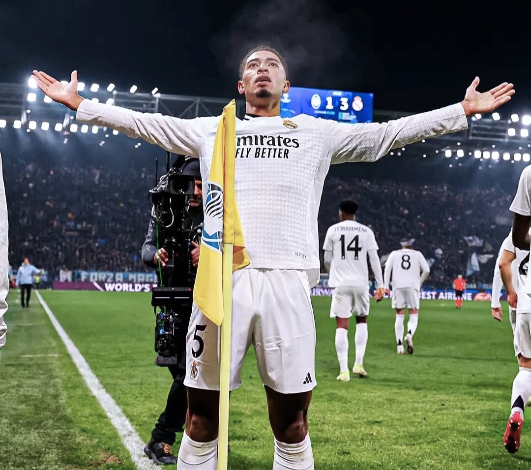 皇家马德里后卫马里亚诺伤愈复出，后防稳固拉队前行的简单介绍