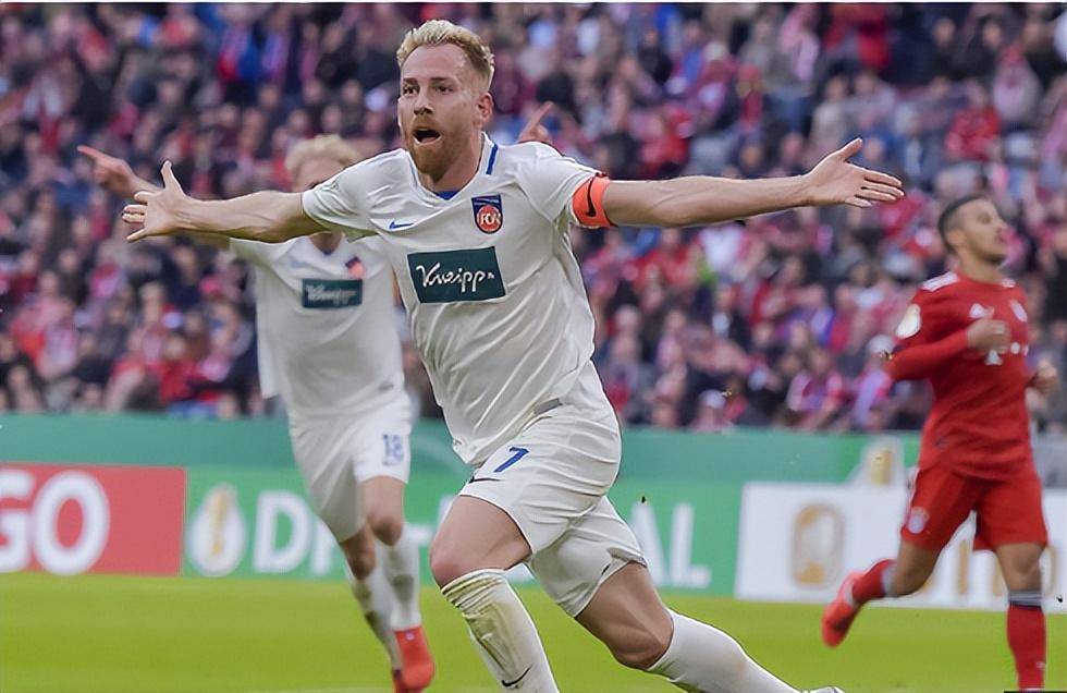 关于斯图加特面临保级压力，急需连胜扭转局势的信息