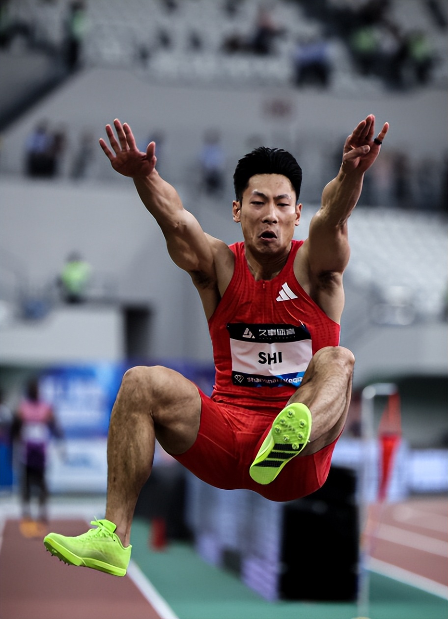 世俱杯决赛-抢眼表现：我国选手奋勇拼搏的简单介绍