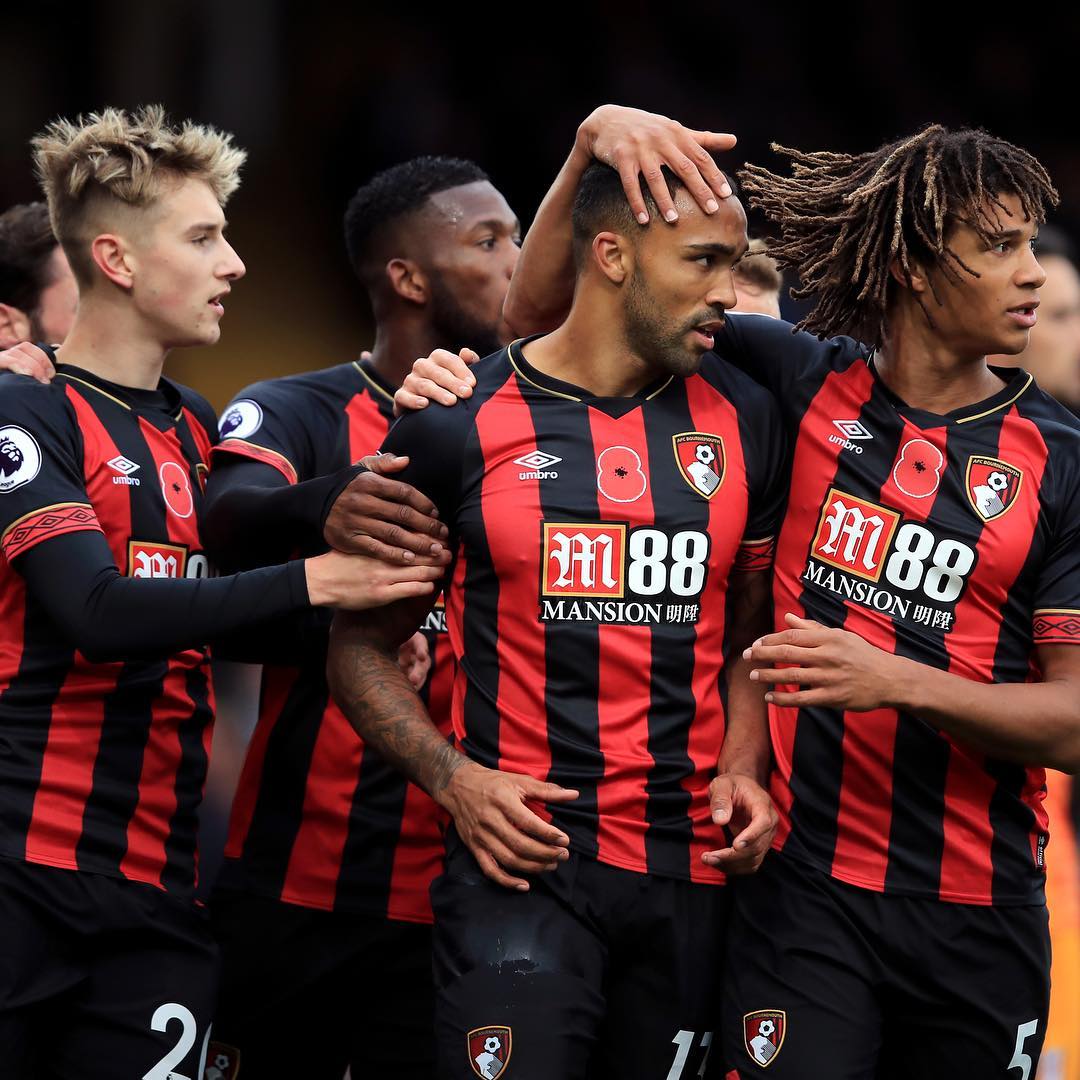 关于哈德斯菲尔德招架不住伯恩茅斯的攻击！的信息