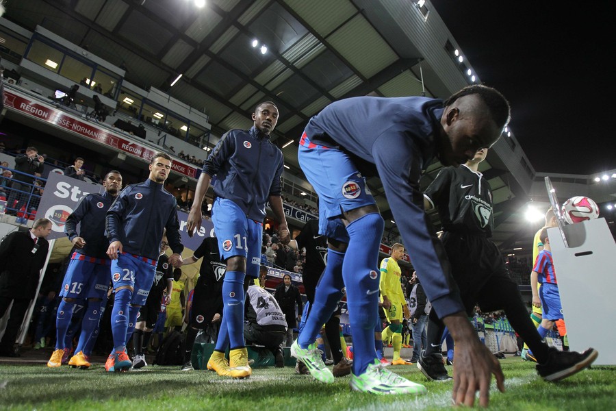 利昂客场逼平卡昂，保持主场不败纪录的简单介绍