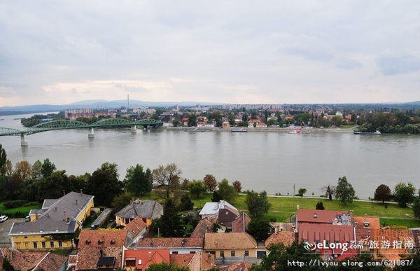 世俱杯改制-捷克客场大胜斯洛伐克，豪取三分