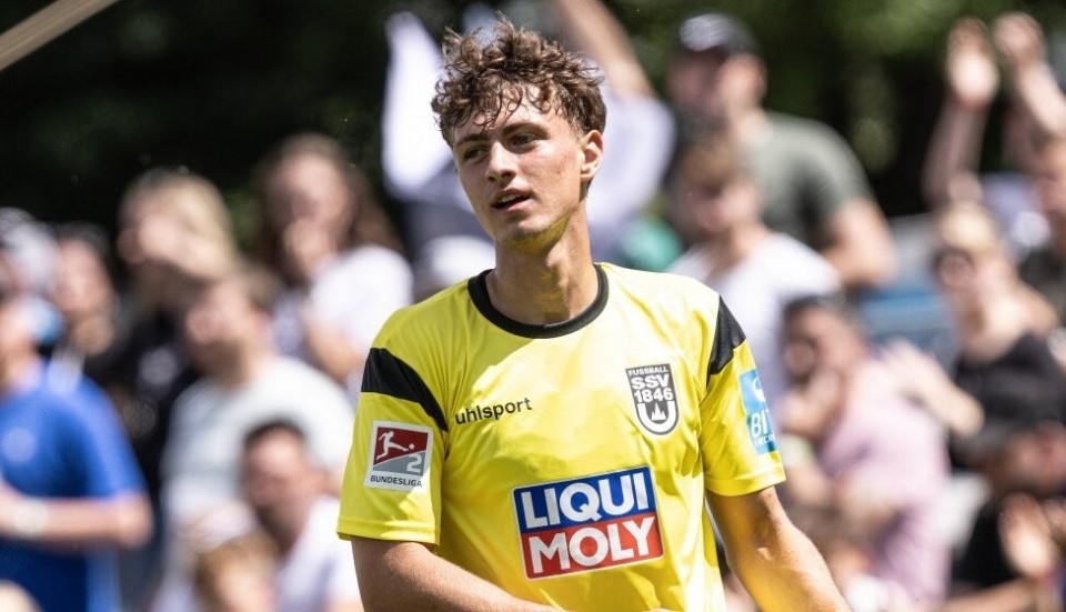 世俱杯分组-法兰克福主场战平沙尔克04，保持不败