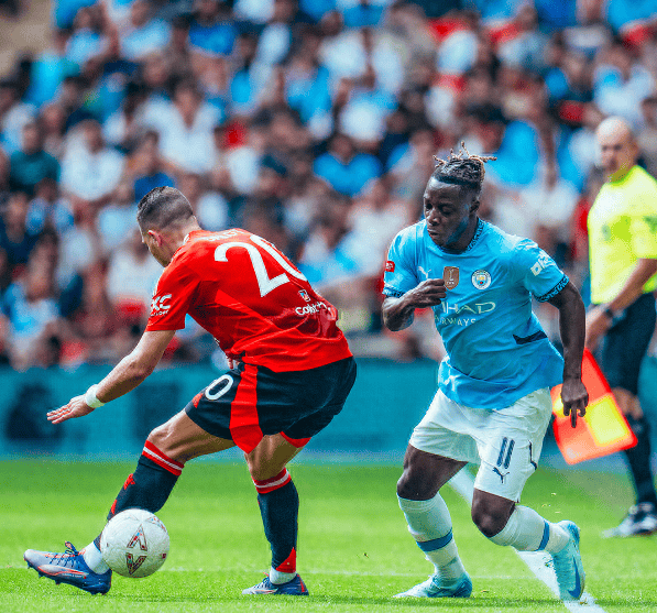 世俱杯参赛资格-关于曼联客场逆转实现壮举，成为球迷焦点的信息