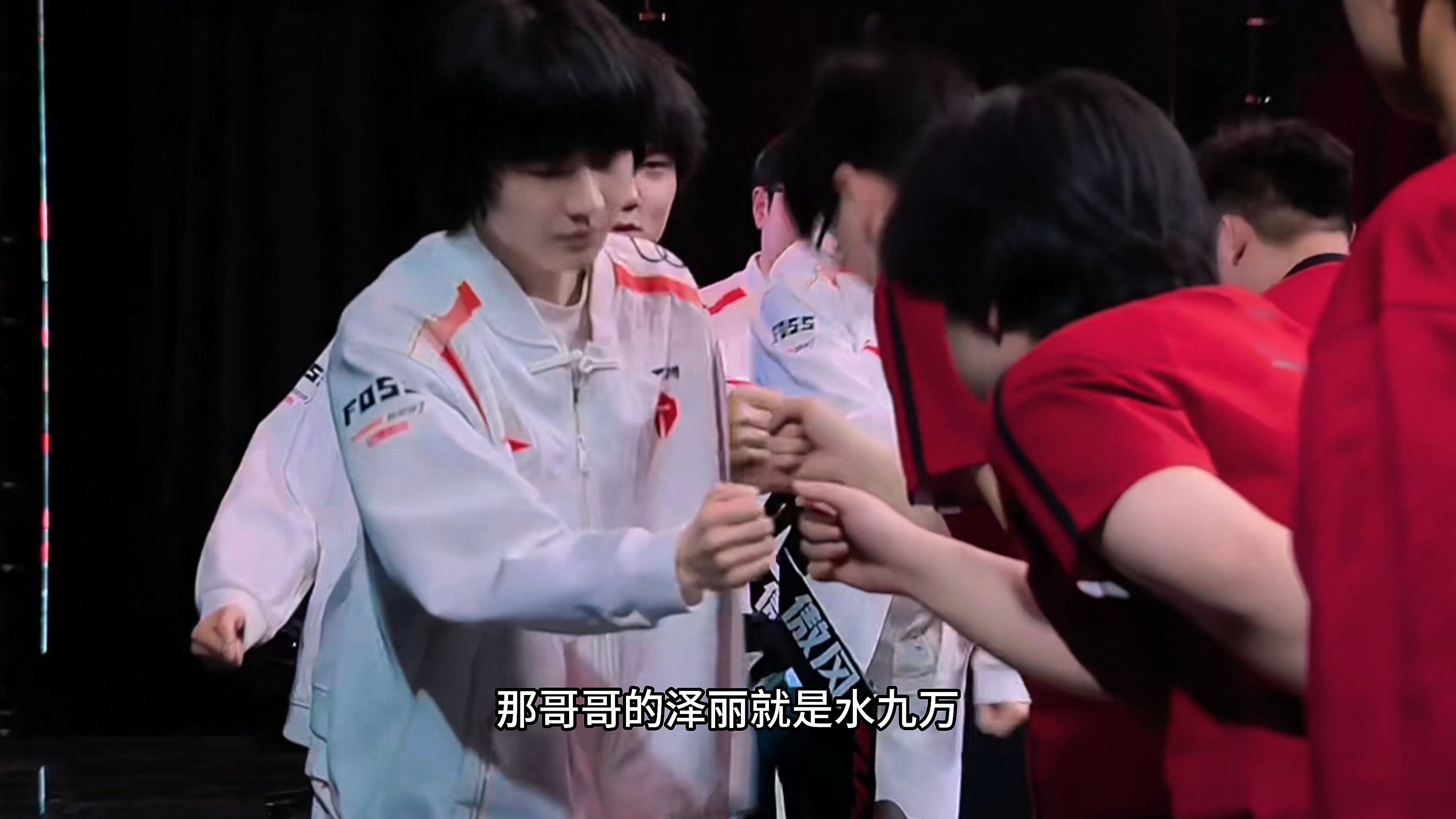 NS横扫TL，JackeyLove开启传奇时刻激烈交锋小组赛，强势挺进下一轮的简单介绍