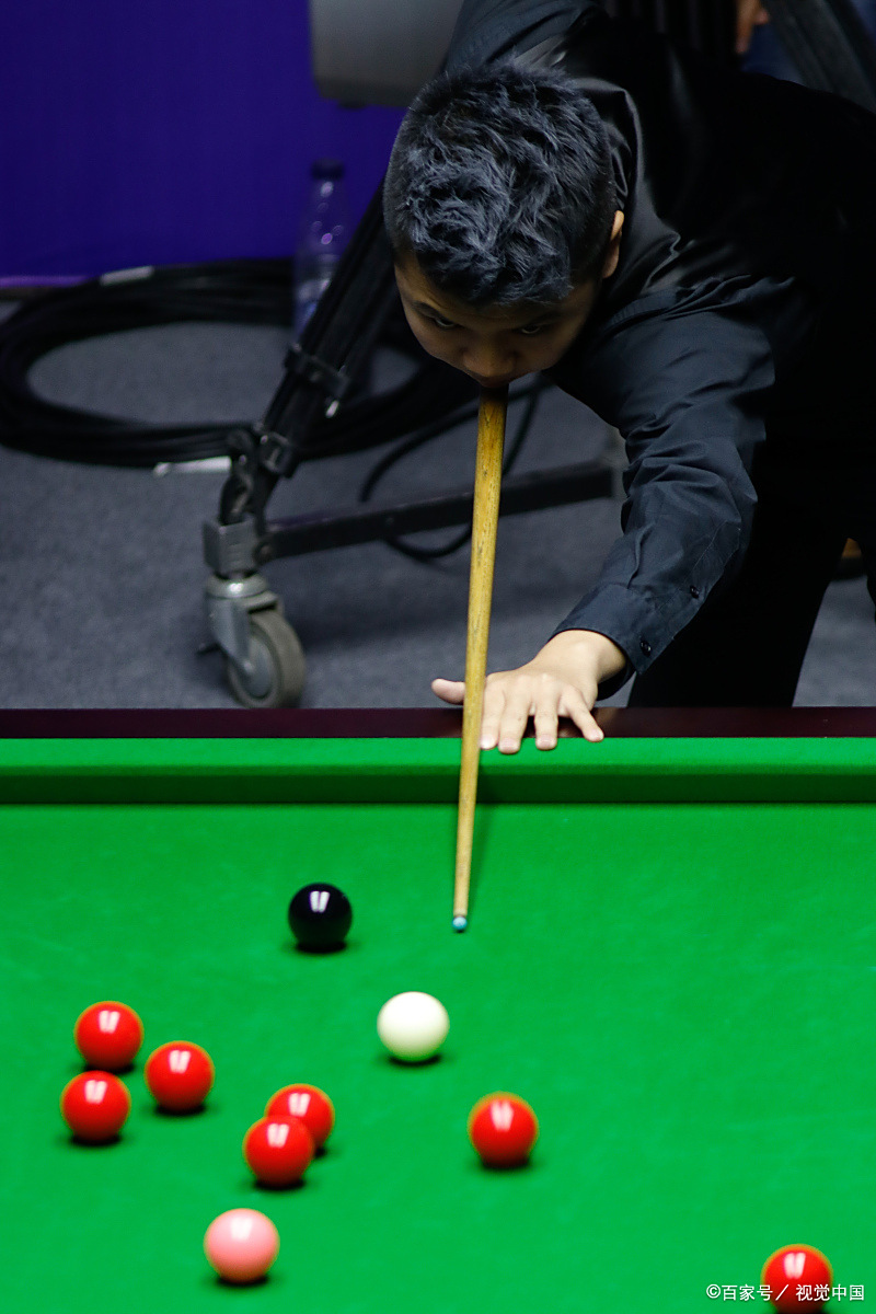 关于BLG轻取NS，Perkz团战一打五焦点之战成都决赛之夜，锁定晋级资格的信息