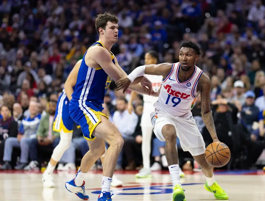 76人队主场胜利夺回东部第一，全力备战季后赛