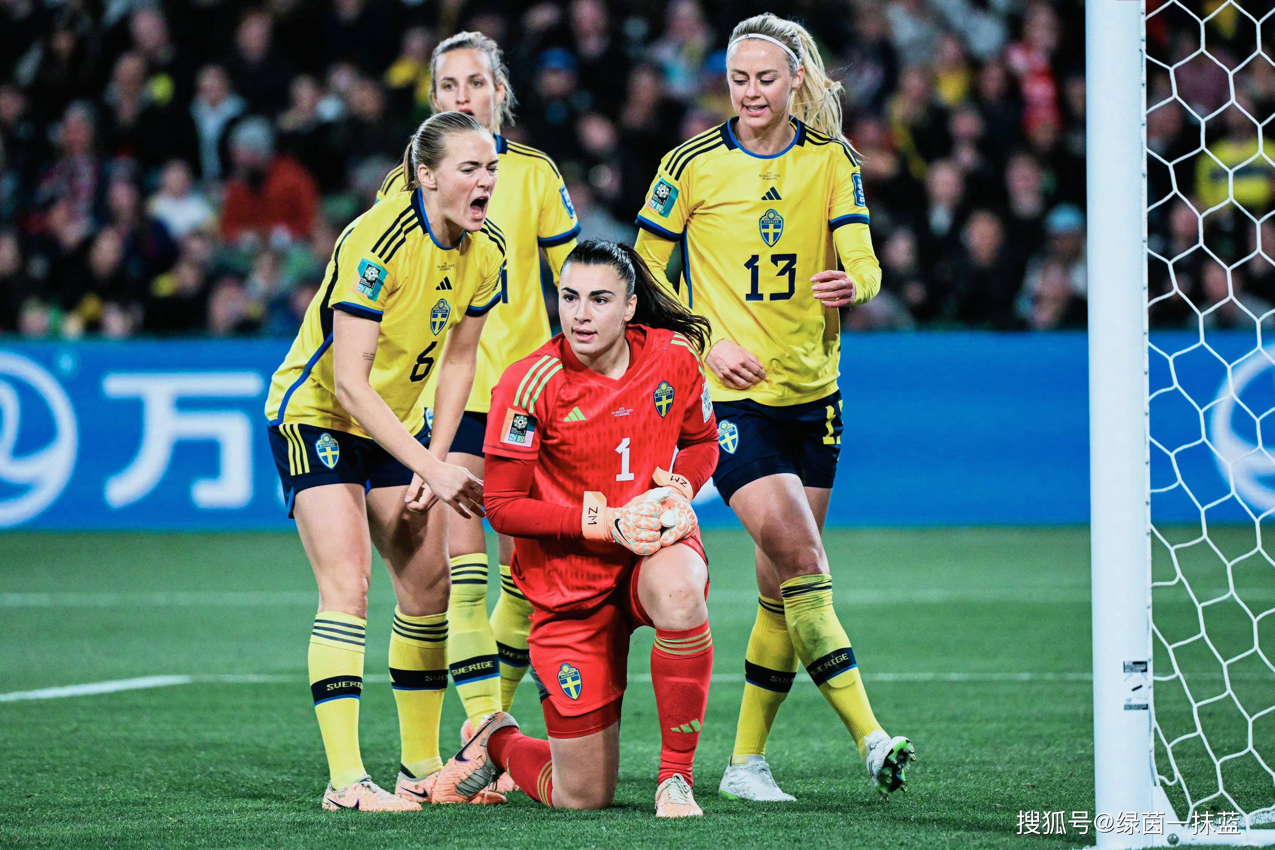 欧洲女足精英联赛强者对决，瑞典队获胜