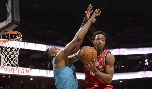 猛龙客场大胜黄蜂，西亚卡姆砍下26分的简单介绍