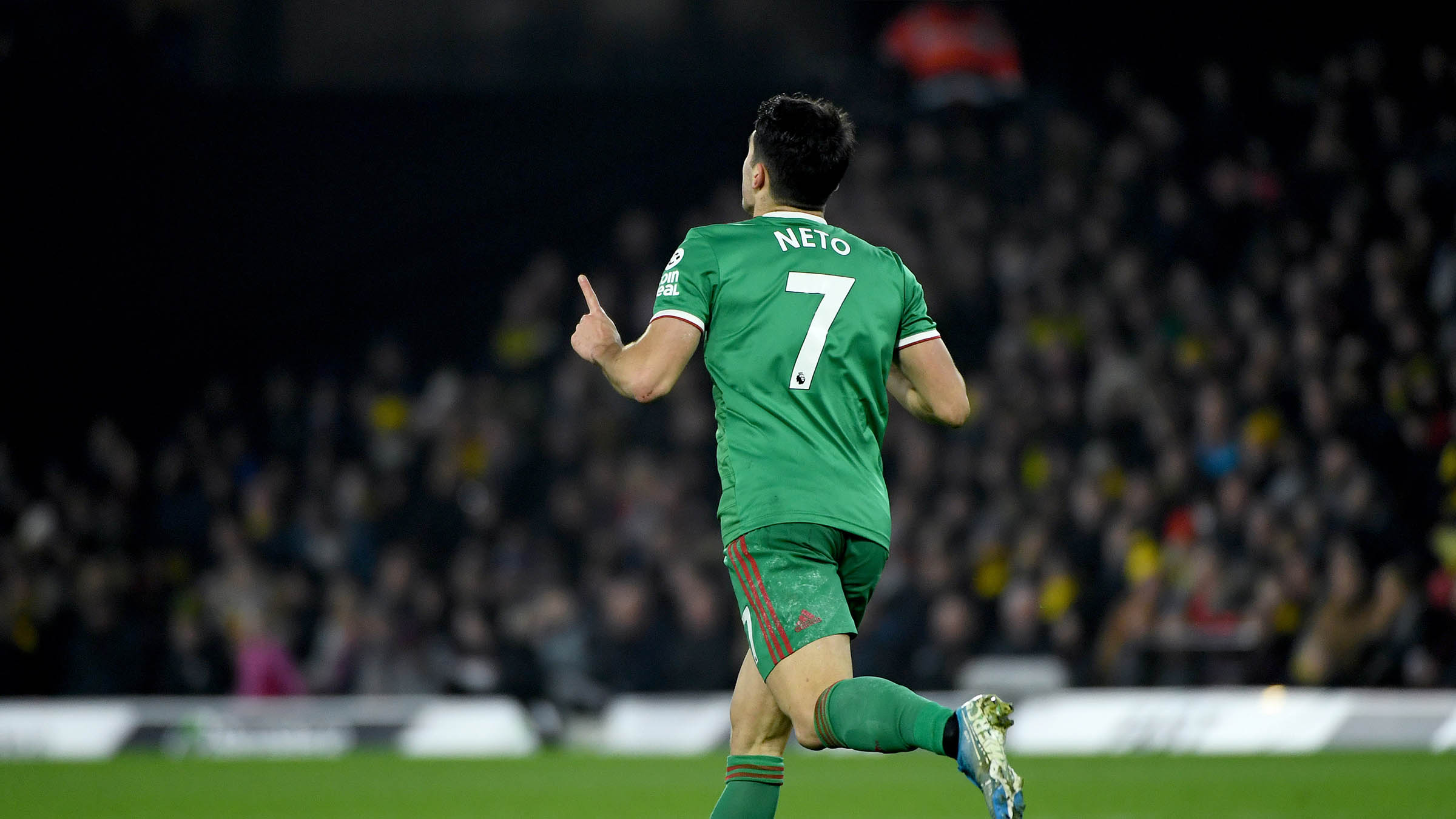 莫雷诺绝杀，沃特福德险胜狼队