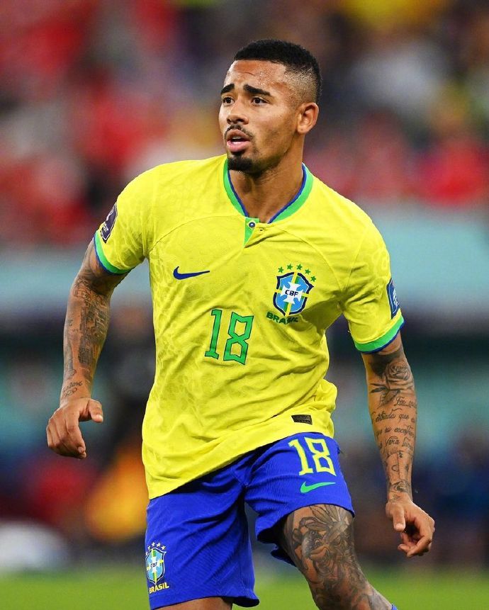 世俱杯改制-瑞士绝杀乌拉圭，马丁内利惊艳四座的简单介绍