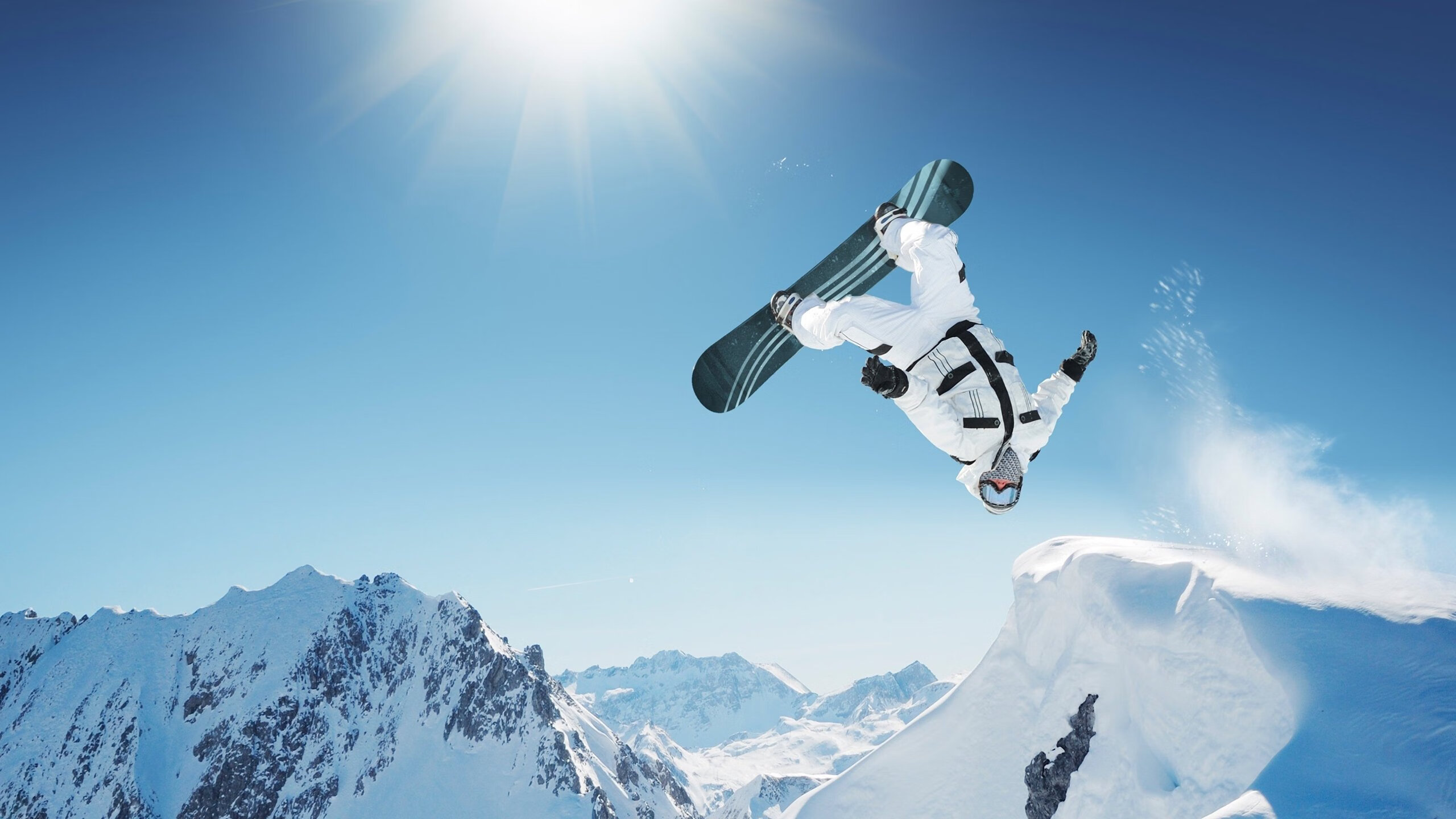 东决夜，沉默的绞索，当米切尔放下利剑，为胜利铸起铁壁