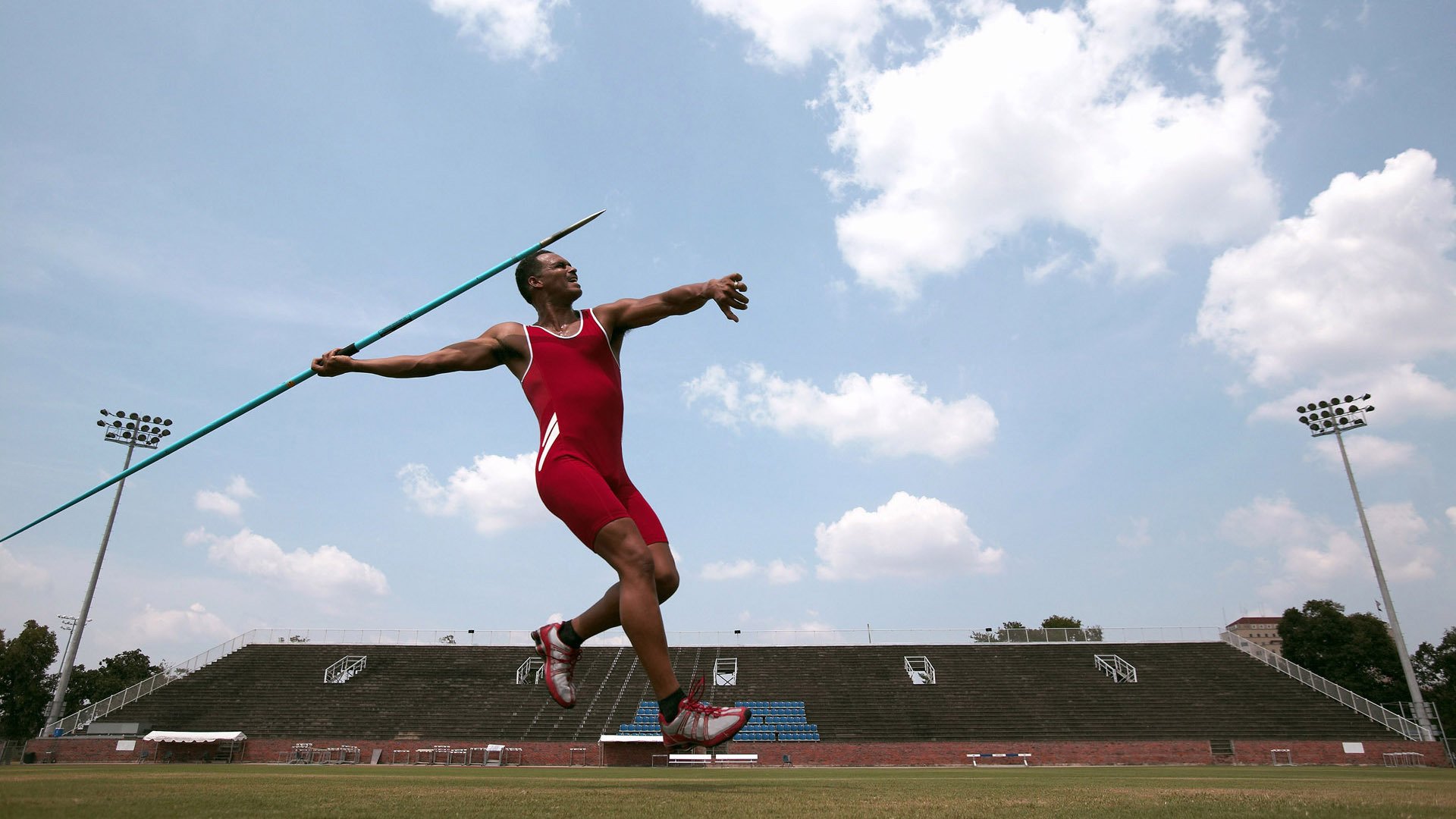 世俱杯直播-霓虹冲破铁血，乔治演绎教科书，上海队风格革命收割北京