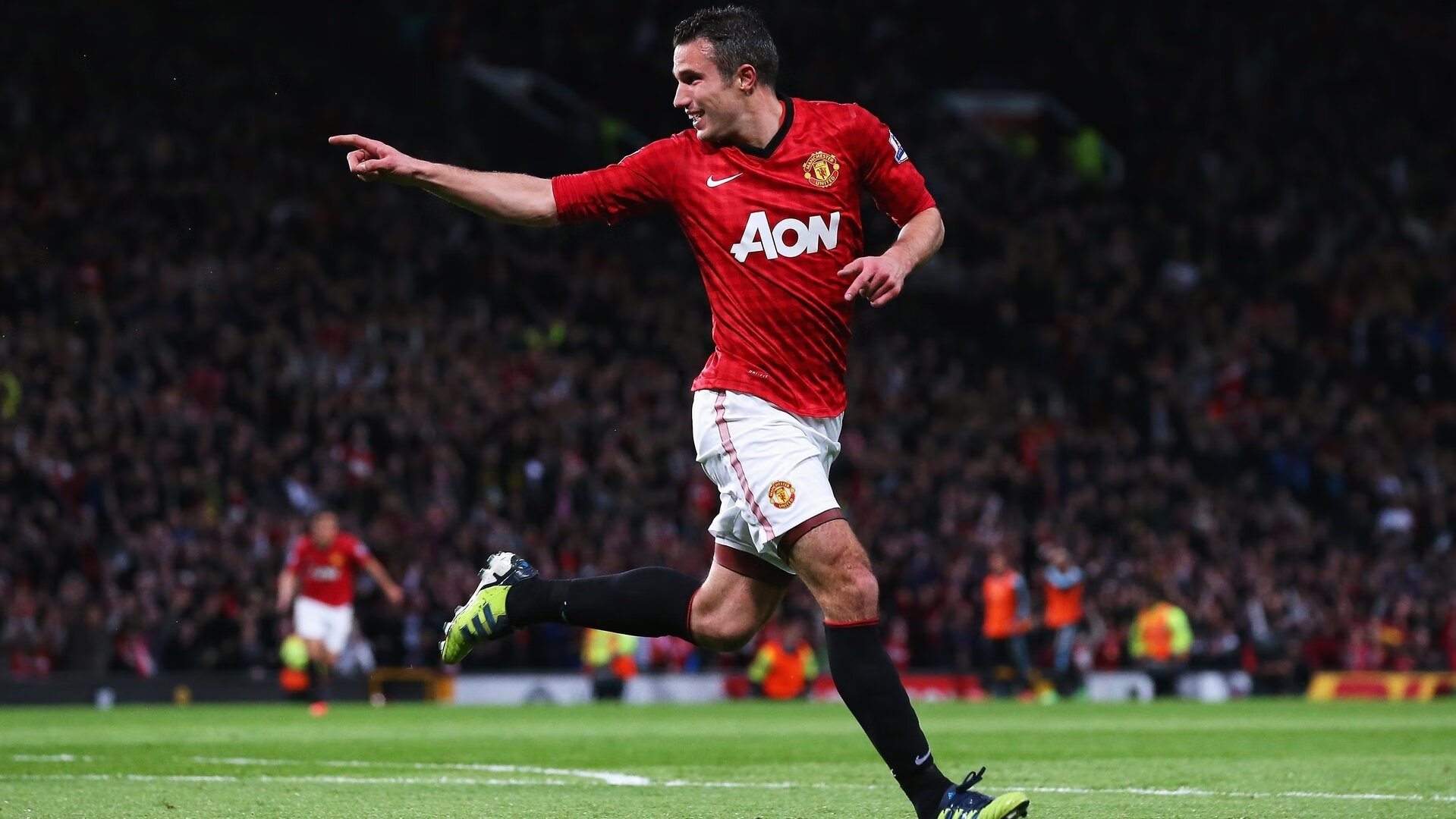 友谊赛现神奇剧本，曼城点球险胜全主力巴西，维尼修斯上演帽子戏法难救主